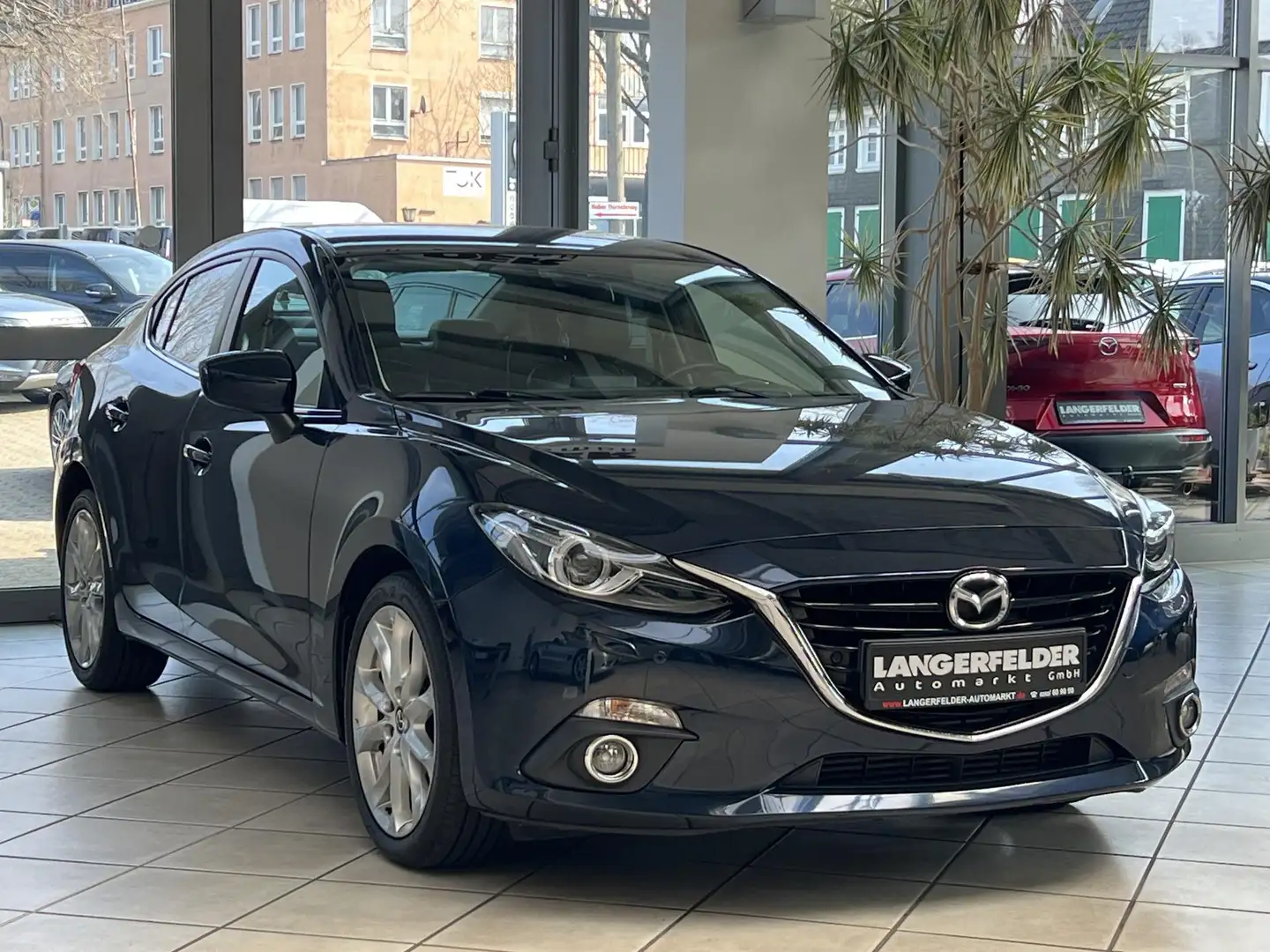 Mazda 3 3 2.2 SKYACTIV-D 150 Sports-Line*TPM*PDC*SHZ*BT* Blau - 1