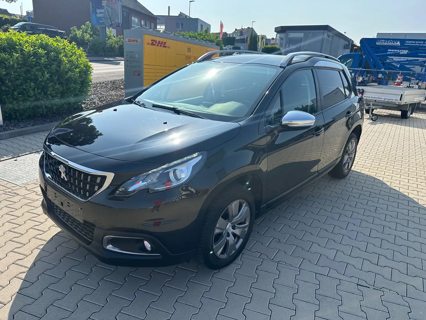 Peugeot 2008 Style EURO 6 Navi Schwarz - 2