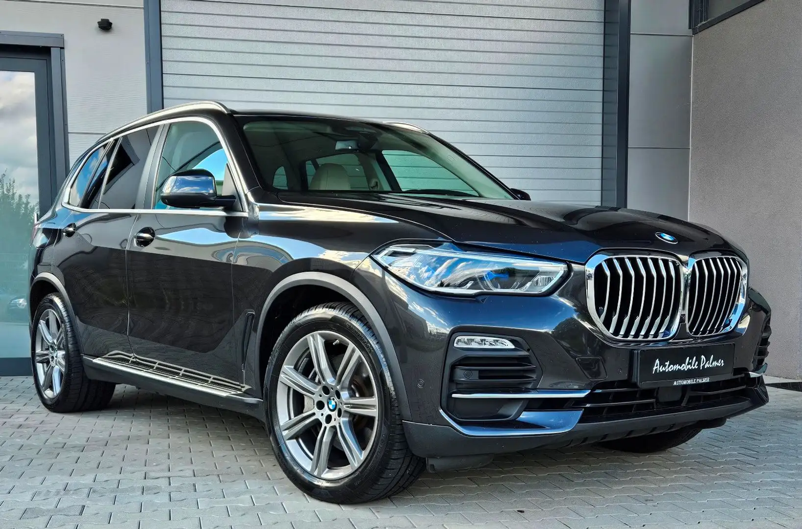 BMW X5 xDrive45e M Sportlenkrad 1Hand 20 Zoll Grau - 2