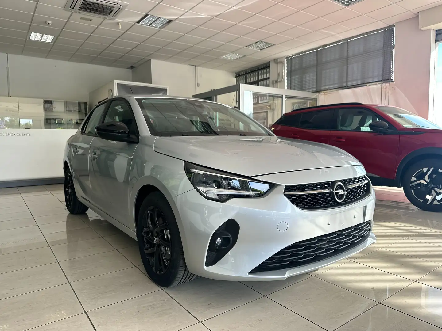 Opel Corsa Design & Tech 100 CV Grigio - 1