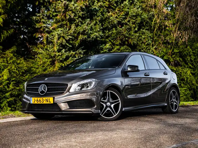 Mercedes-Benz A 180 A180 AMG 1.6 Blue Efficiency Pano