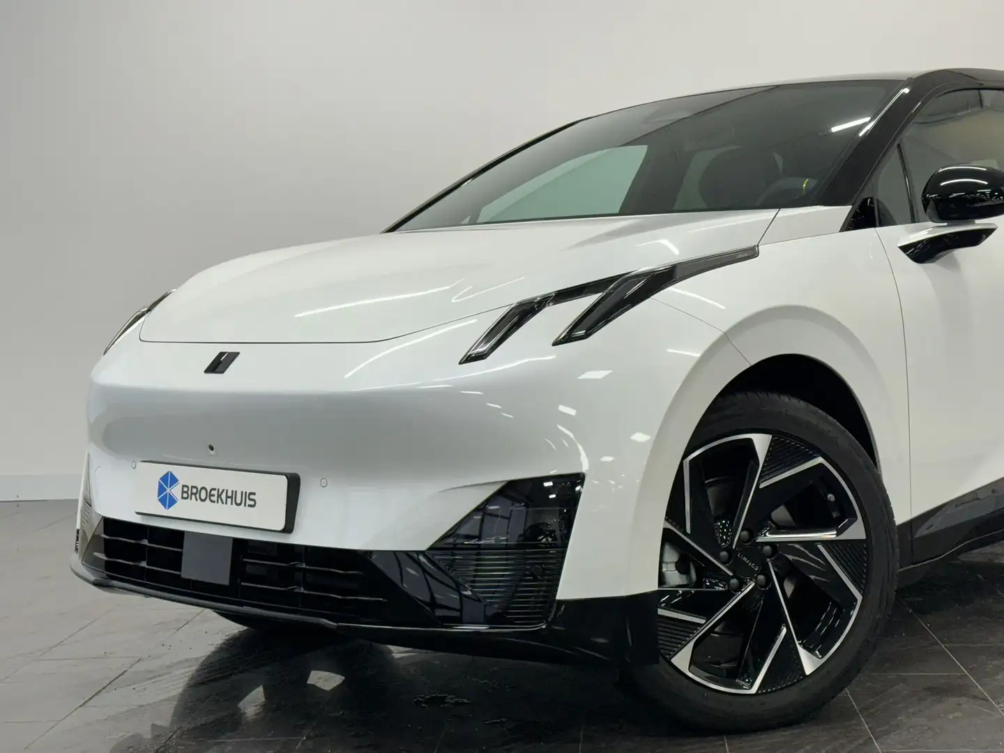 Lynk & Co 02 More 66 kWh | 22 kW lader | Apple Carplay/Android Blanco - 2