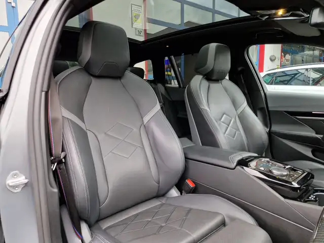 BMW 5 Series view 9