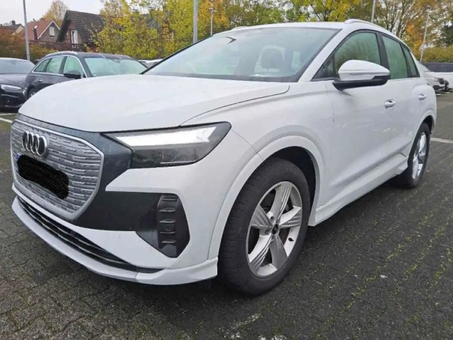 Audi Q4 e-tron 40 KAMERA APS+ NAVI+ WÄRMEPUMPE Weiß - 1
