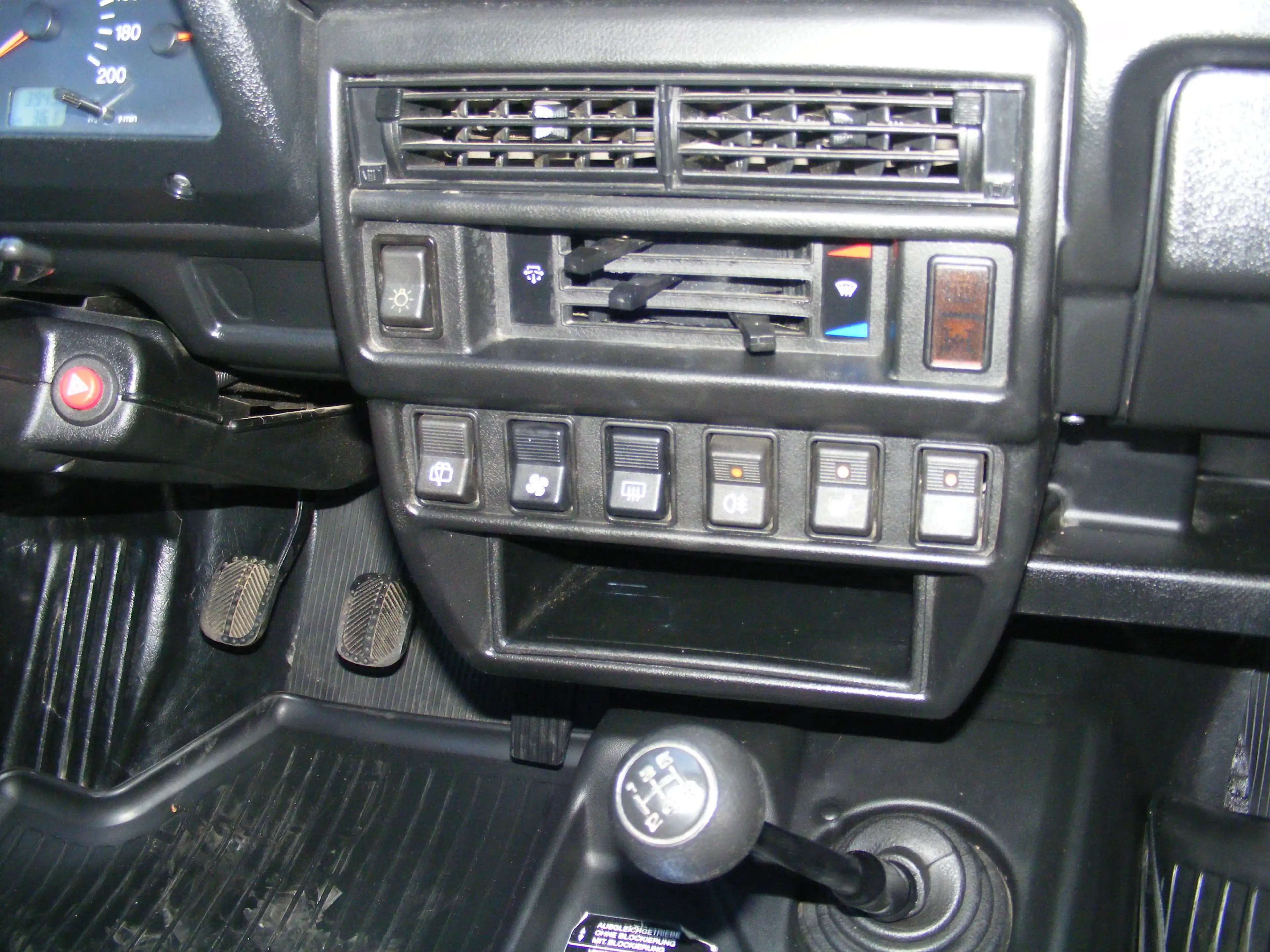 Lada Taiga Taiga 4x4 1.7 Euro 6 — photo 4