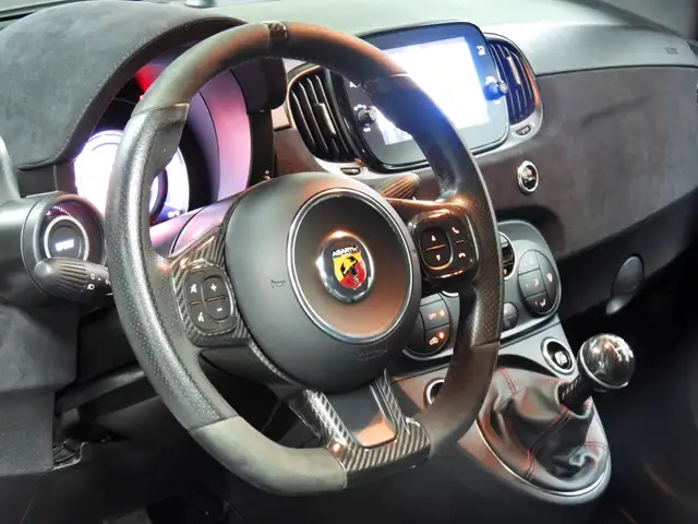 Abarth 595 view 12