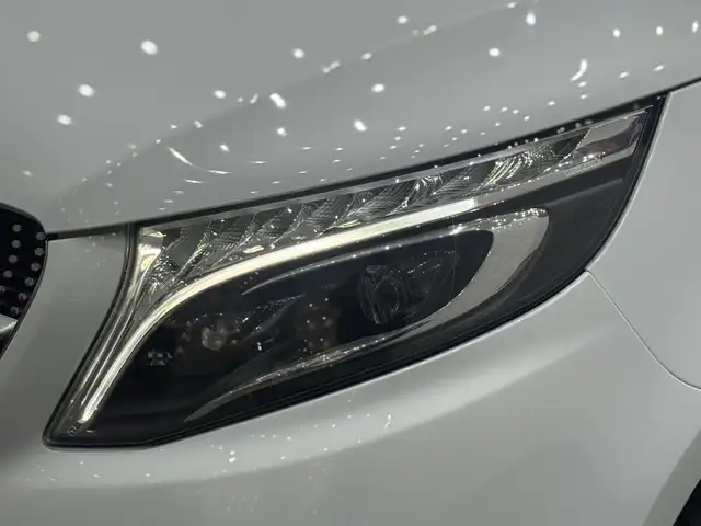 Mercedes-Benz V 300 d AMG AVANTGARDE 4MATIC lang *Burmester*Pano*360 Ansicht 9