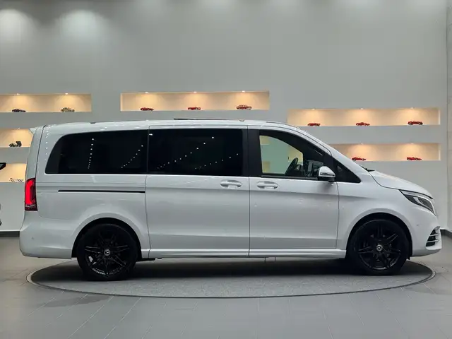 Mercedes-Benz V 300 d AMG AVANTGARDE 4MATIC lang *Burmester*Pano*360 Ansicht 5
