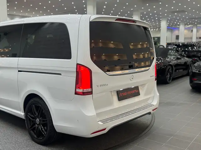 Mercedes-Benz V 300 d AMG AVANTGARDE 4MATIC lang *Burmester*Pano*360 Ansicht 10