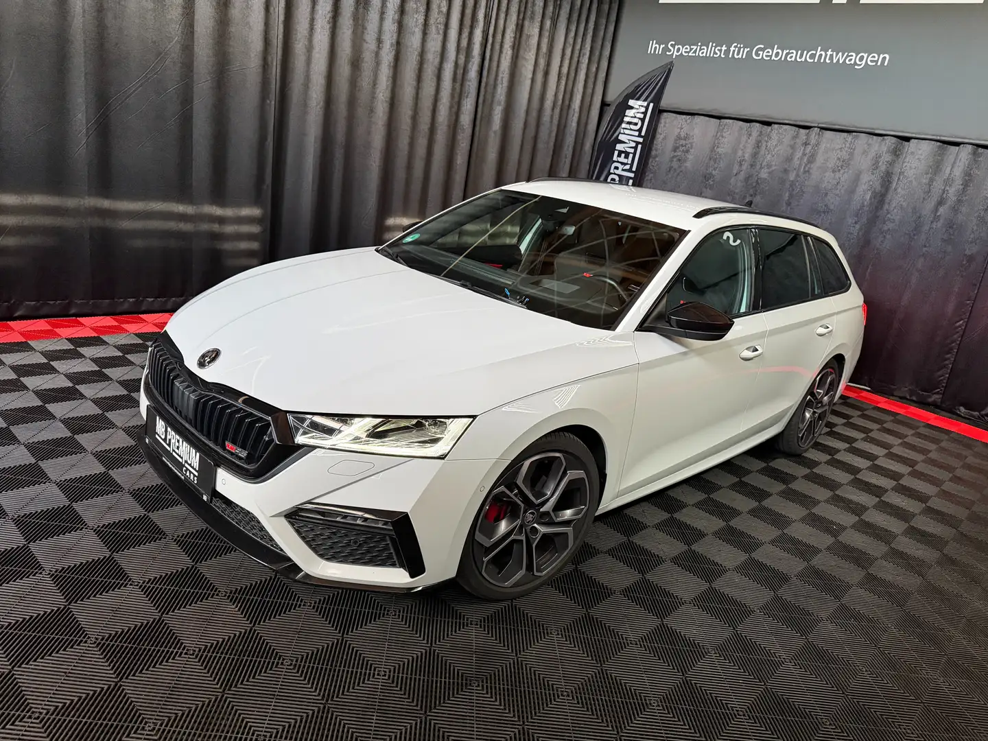 Skoda Octavia RS *MATRIX*LED*HEAD-UP*VIRTUAL* Weiß - 1