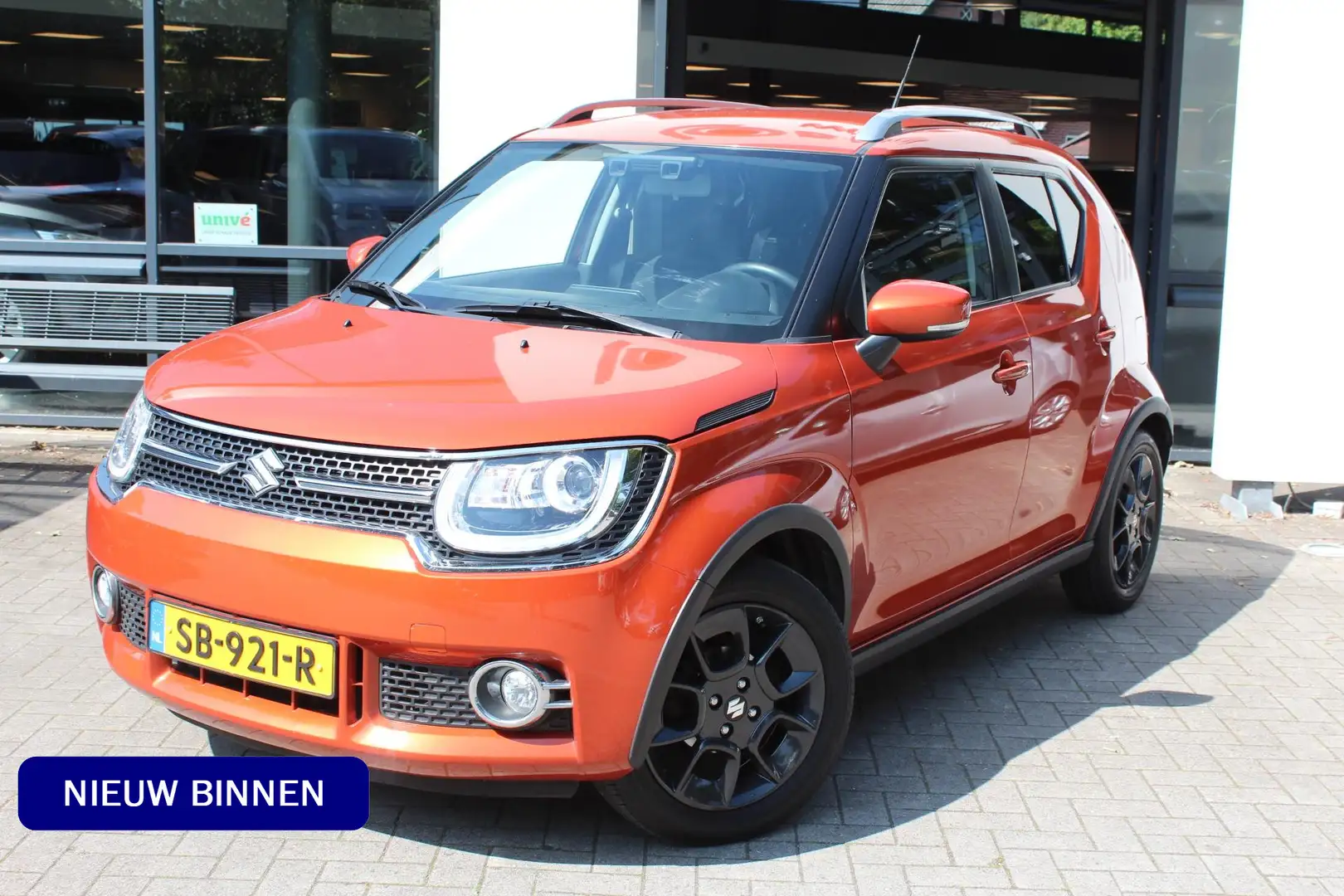 Suzuki Ignis 1.2 Stijl Smart Hybrid Orange - 1