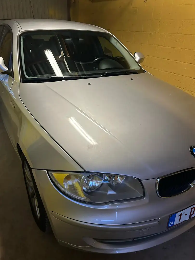 BMW 118 Gris - 1