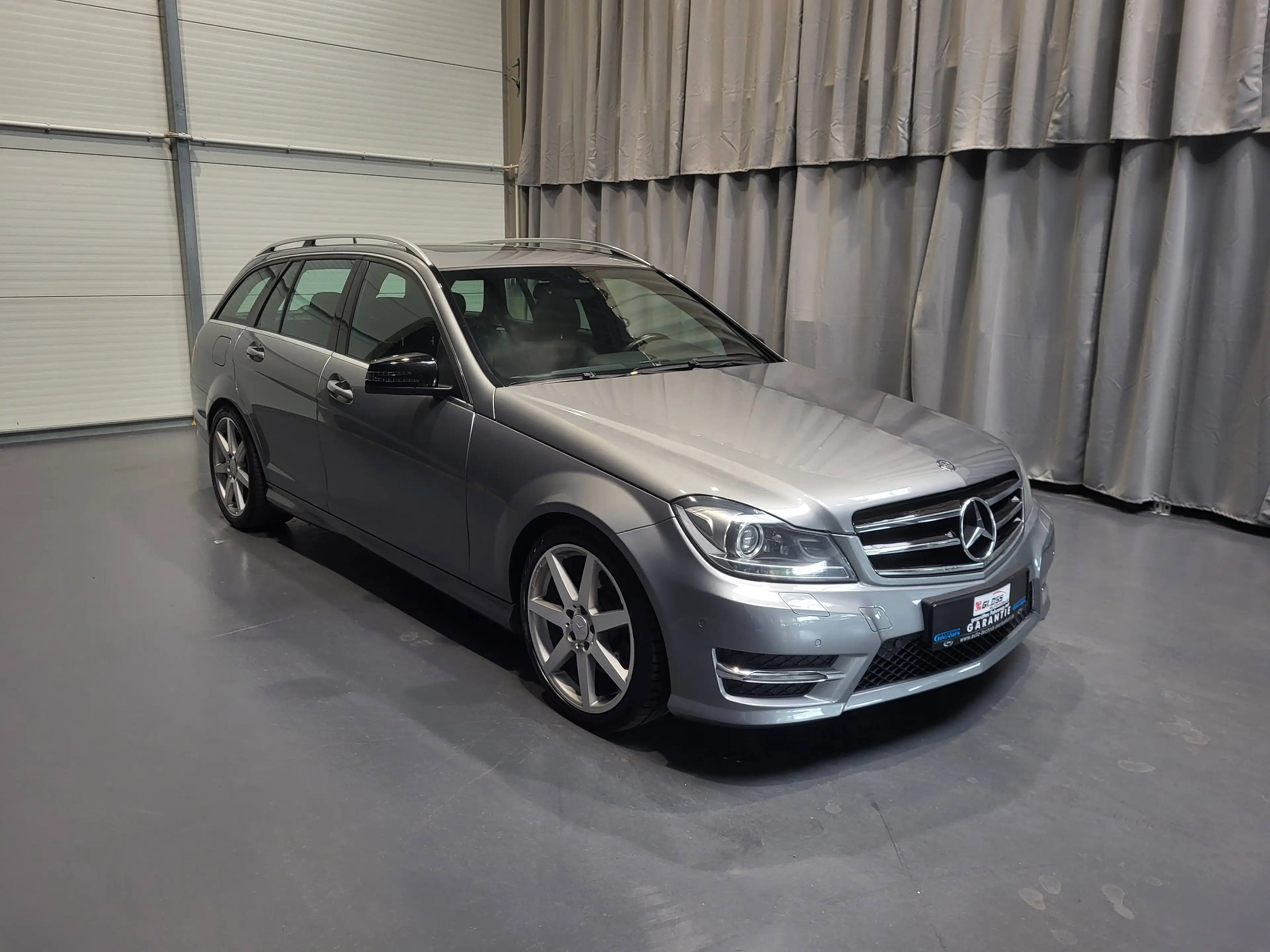 Mercedes-Benz C 350 T CGI AMG-Line *Navi| Xenon| Schiebedach* — photo 3