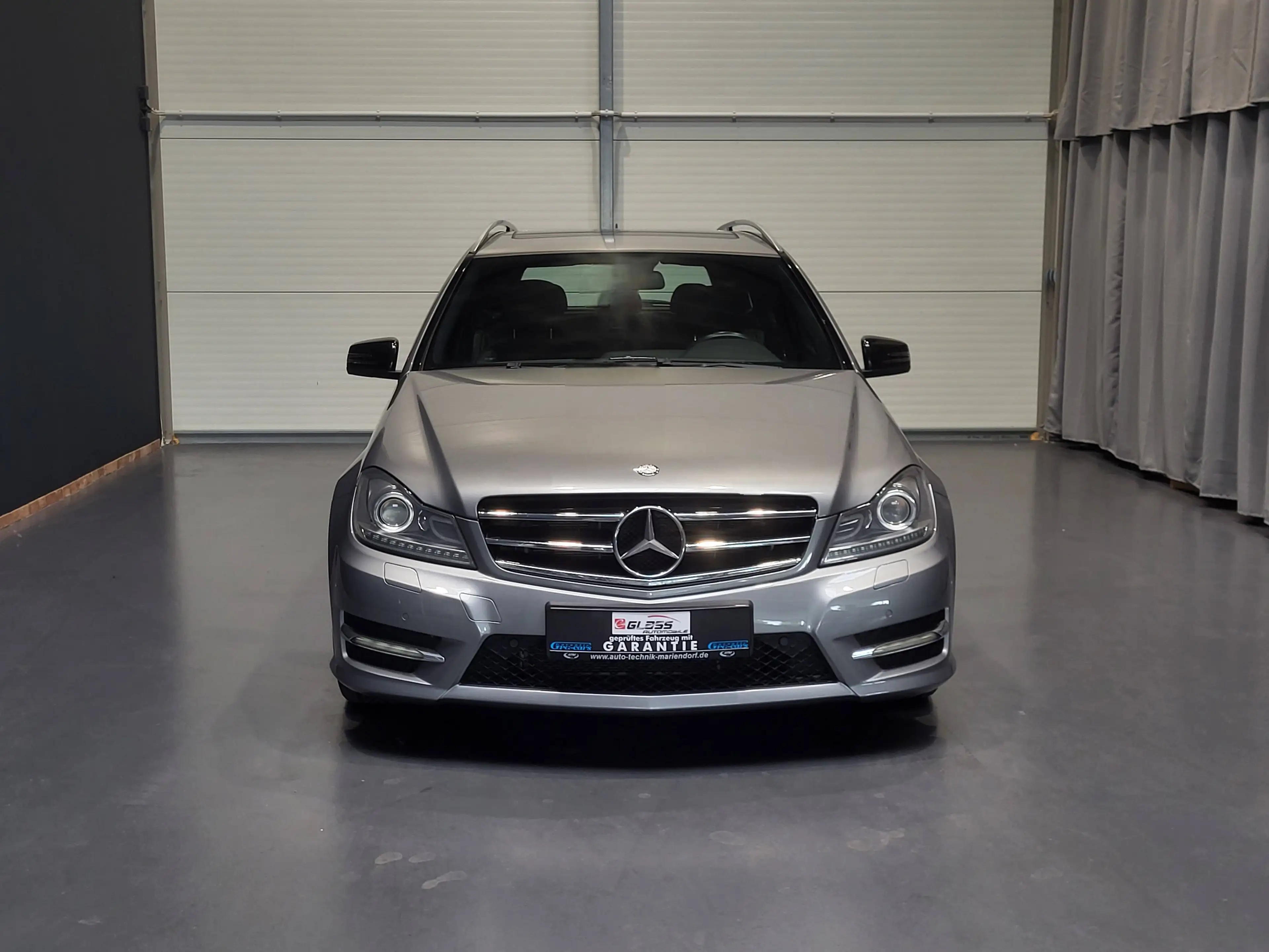 Mercedes-Benz C 350 T CGI AMG-Line *Navi| Xenon| Schiebedach* — photo 2