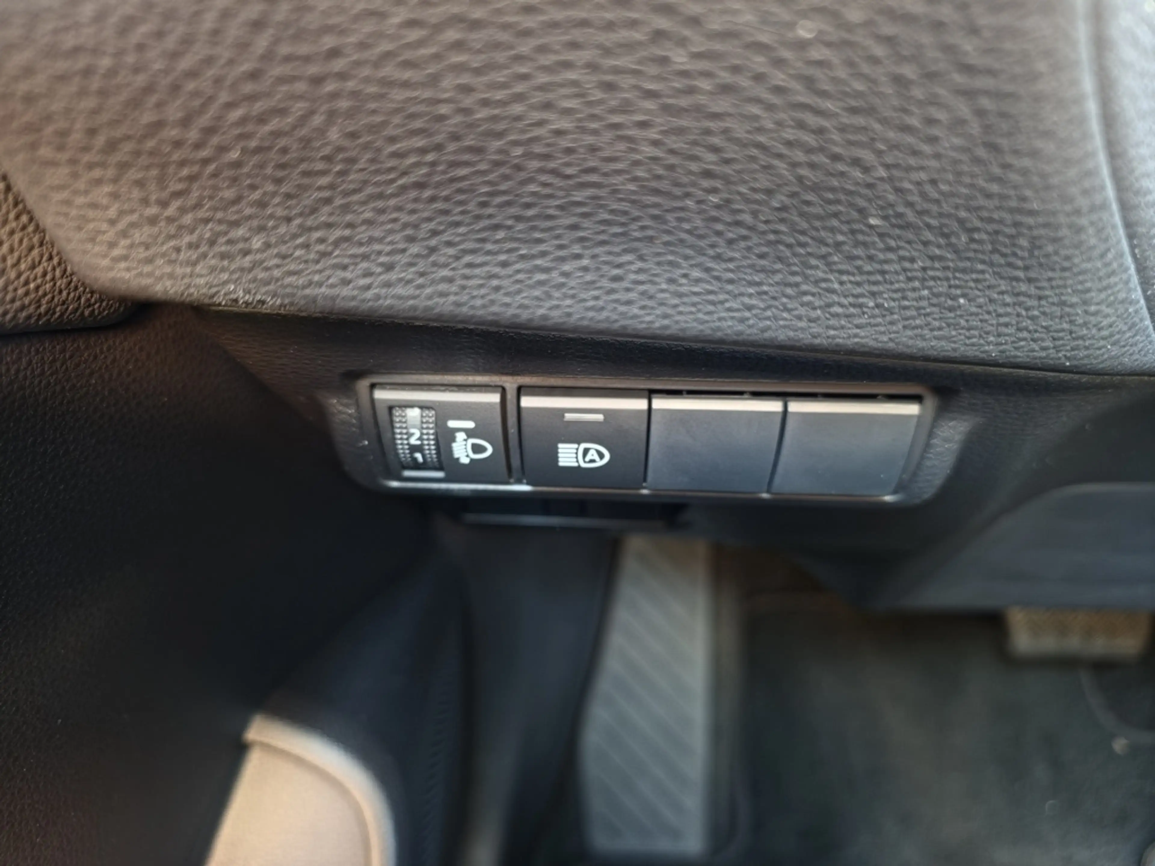 Toyota Corolla Cross Hybrid 140 Dynamic Clima Camera Velgen Full Led — photo 12
