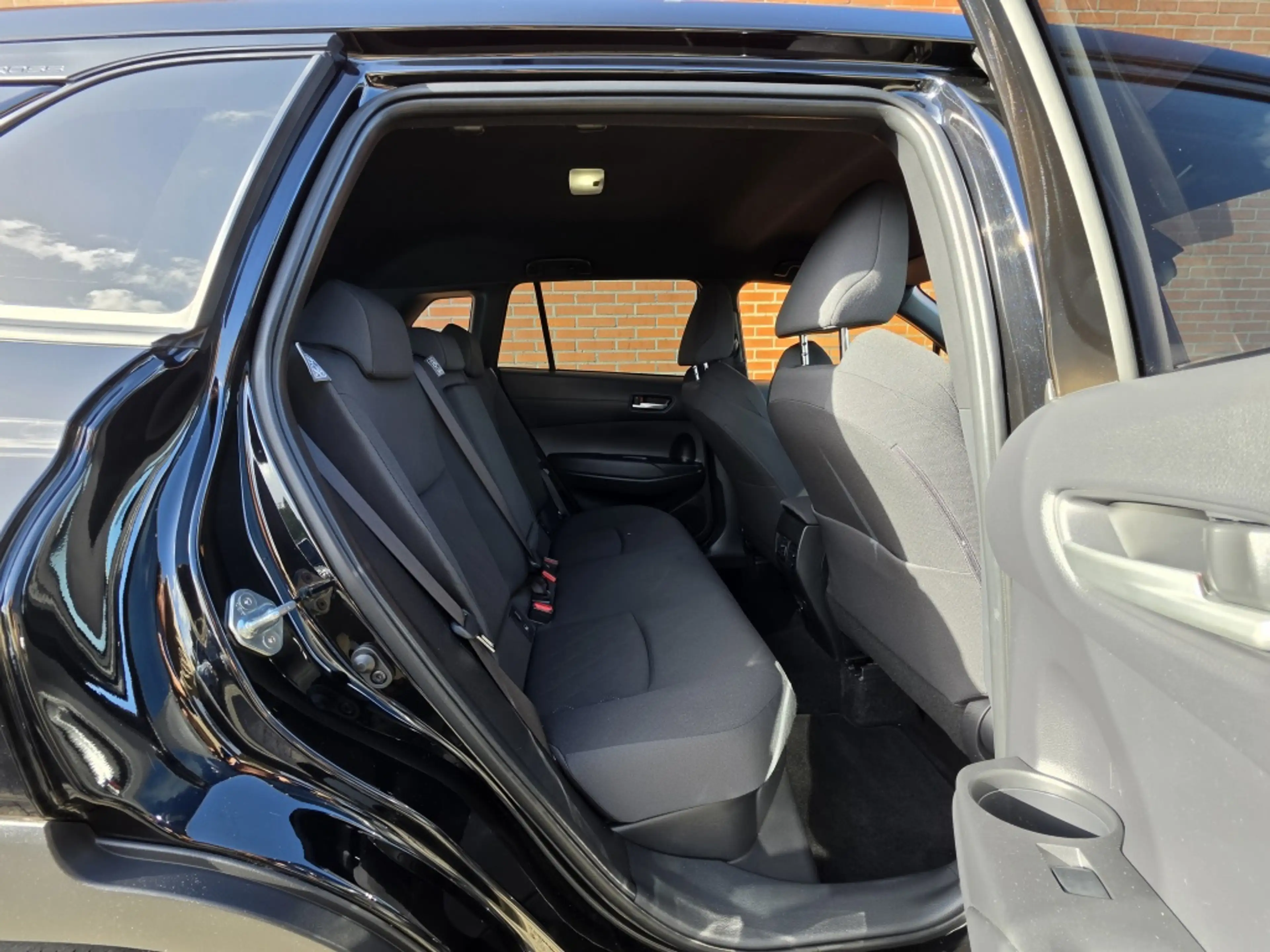 Toyota Corolla Cross Hybrid 140 Dynamic Clima Camera Velgen Full Led — photo 29