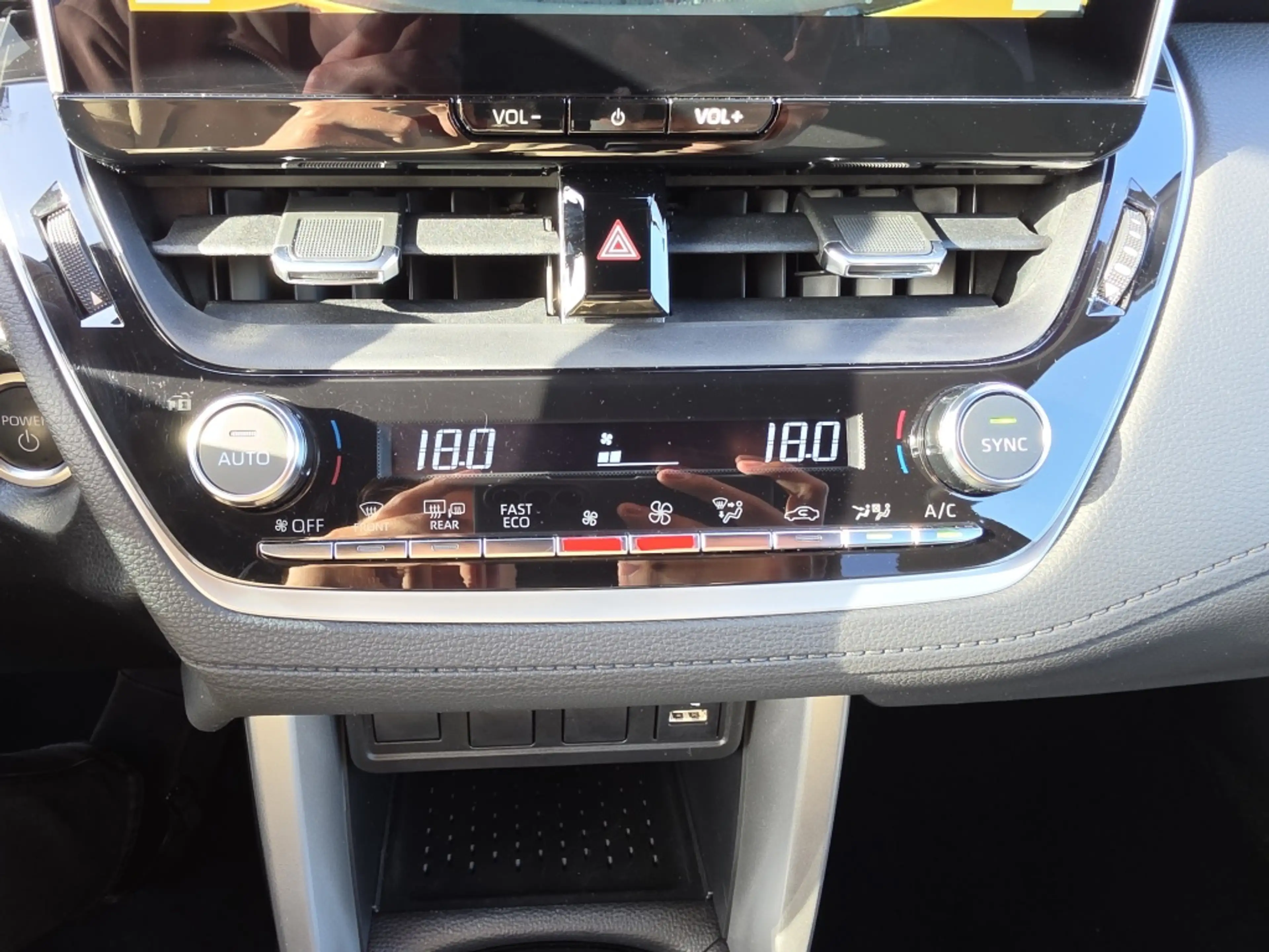 Toyota Corolla Cross Hybrid 140 Dynamic Clima Camera Velgen Full Led — photo 23
