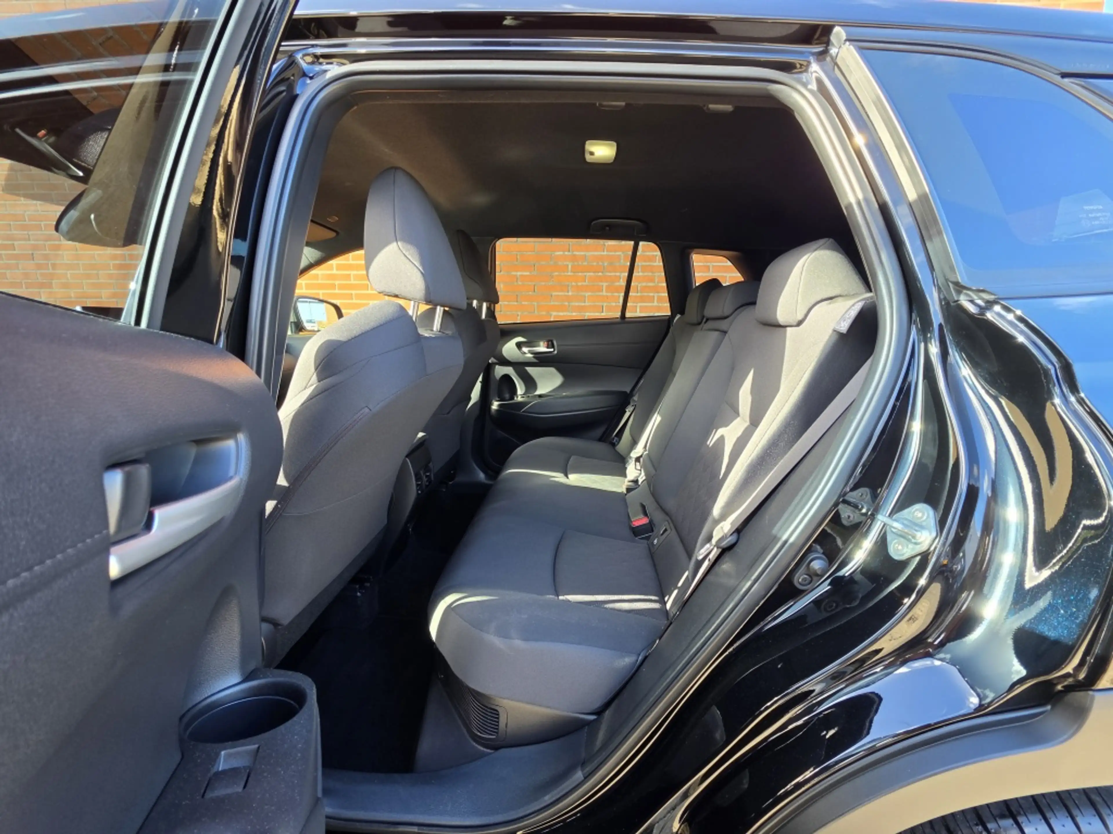 Toyota Corolla Cross Hybrid 140 Dynamic Clima Camera Velgen Full Led — photo 6