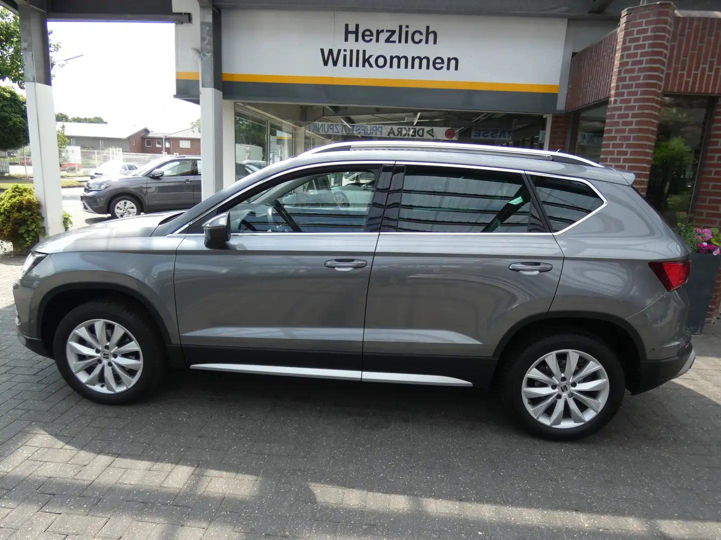 SEAT Ateca Xperience 1.5 TSI 110kW DSG/AHK/ACC/RFK Grigio - 1