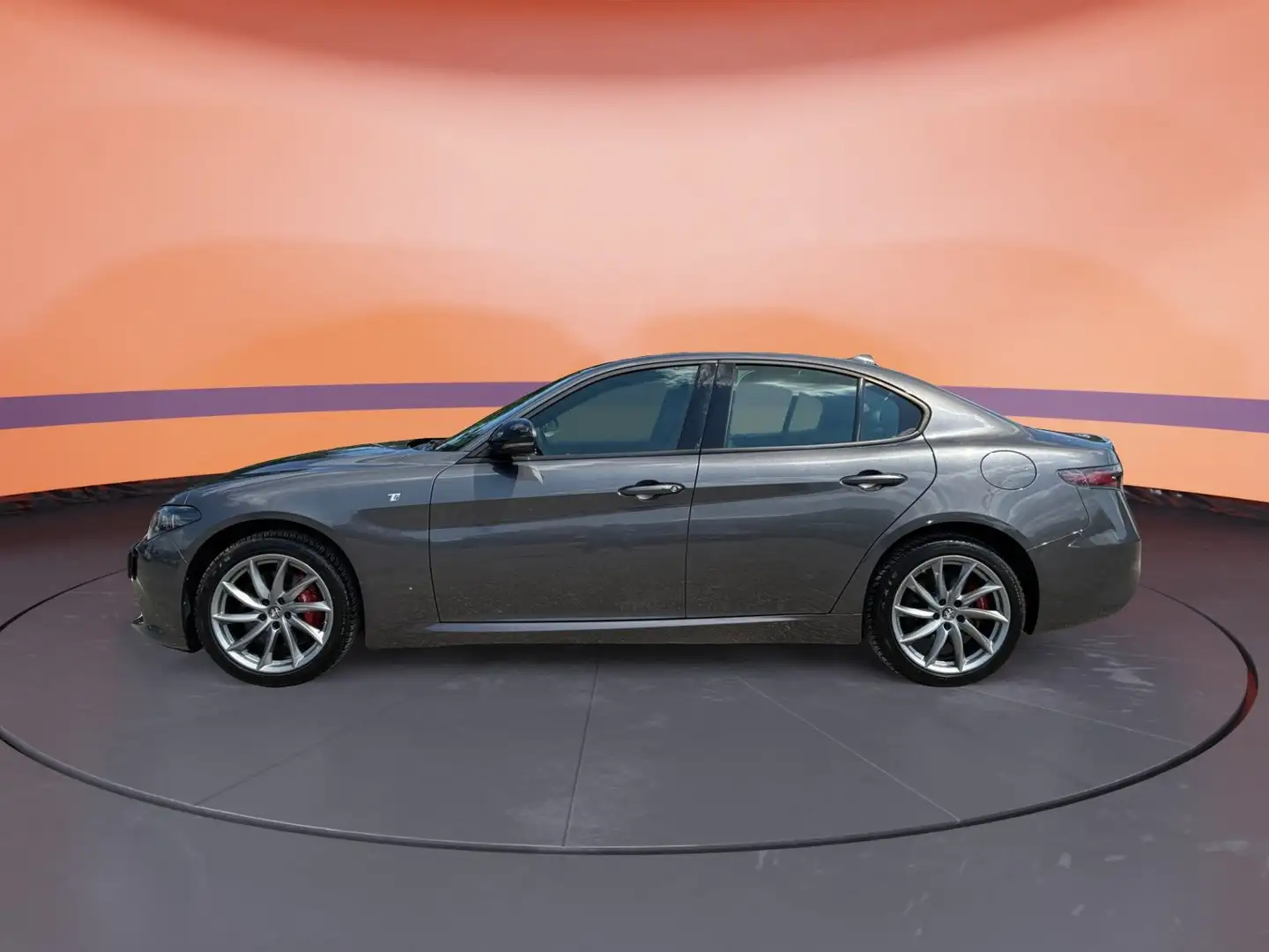 Alfa Romeo Giulia 2.0 Turbo 16V AT8 *Allrad *ACC Grau - 2