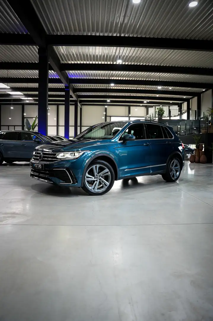 Volkswagen Tiguan eHybrid 1.4 R-Line - ACC - Pano - IQ Light - Bleu - 2