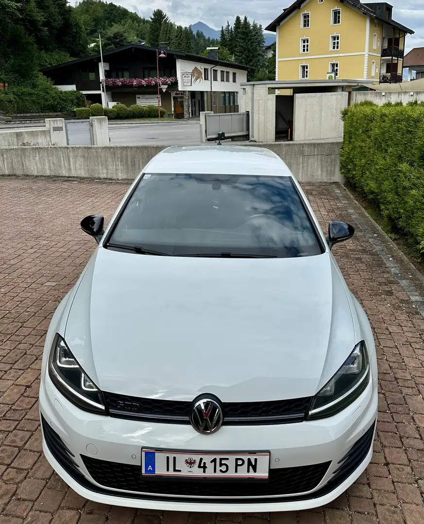 Volkswagen Golf GTD Sport and Sound - 2