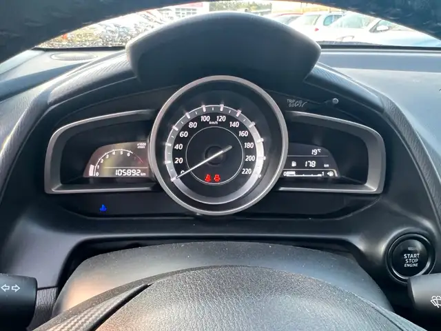 Mazda Mazda2 view 14