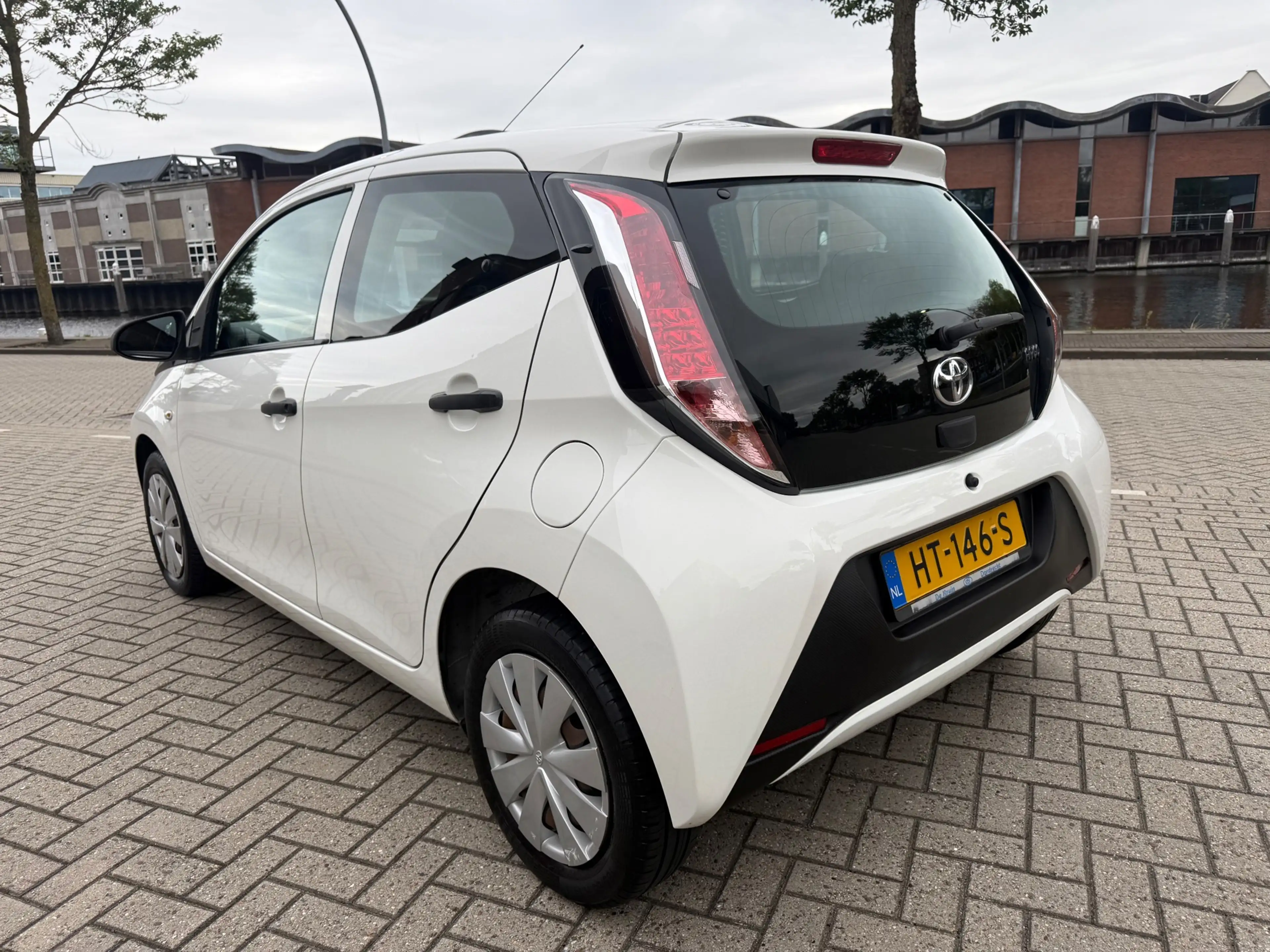 Toyota Aygo 1.0 VVT-i x-now — photo 9