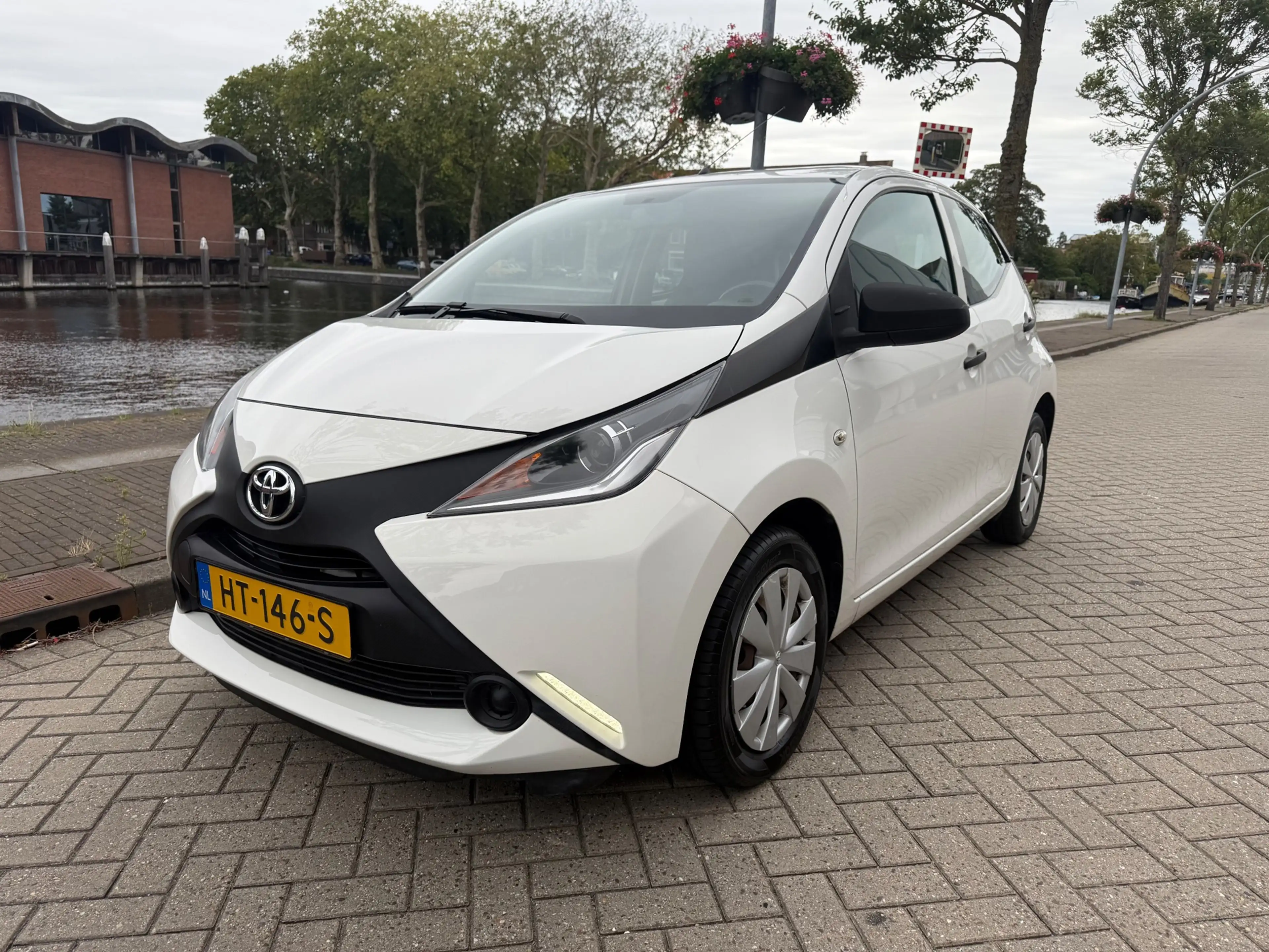 Toyota Aygo 1.0 VVT-i x-now — photo 3