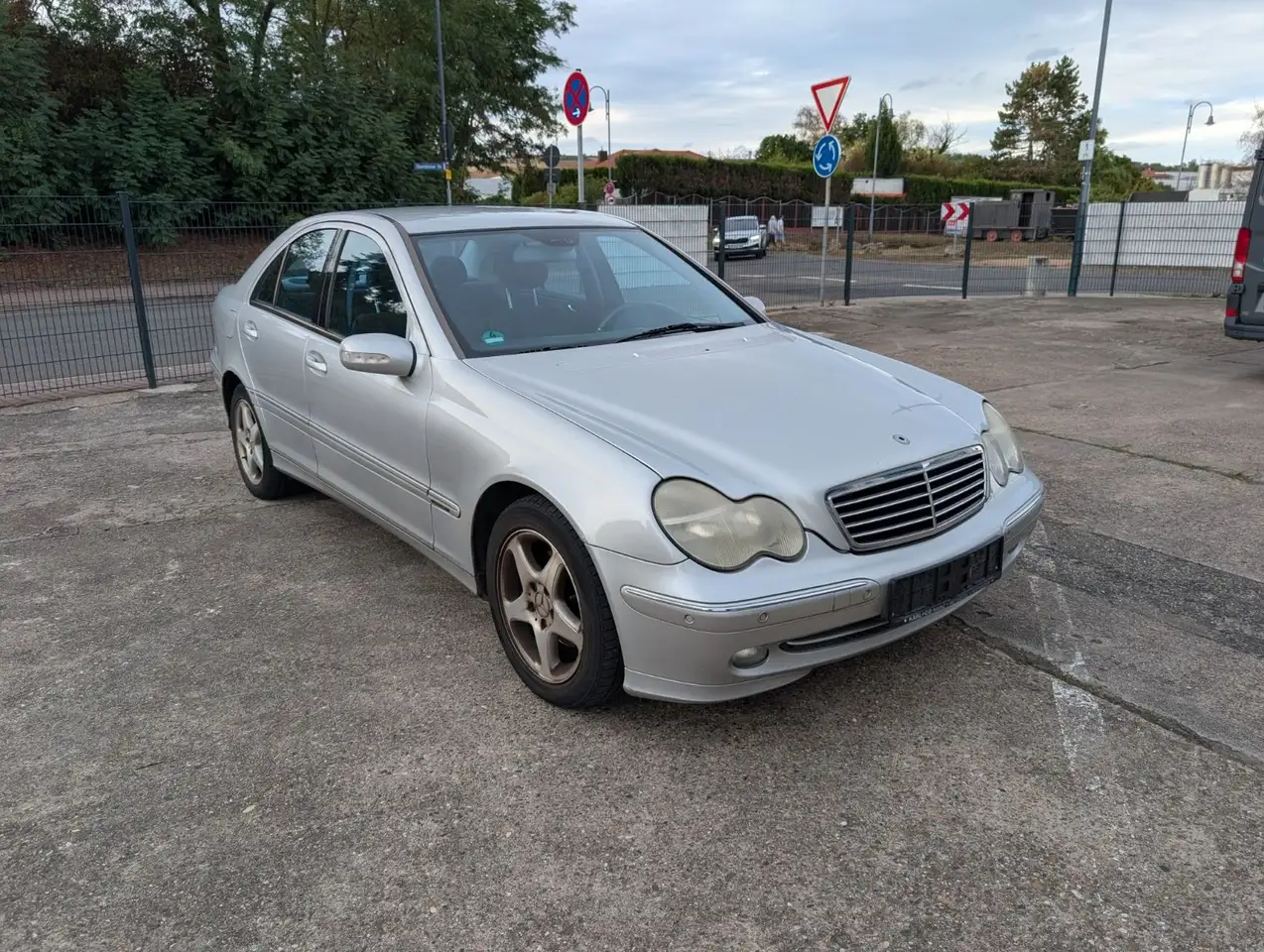 Mercedes-Benz C 180, foto 2