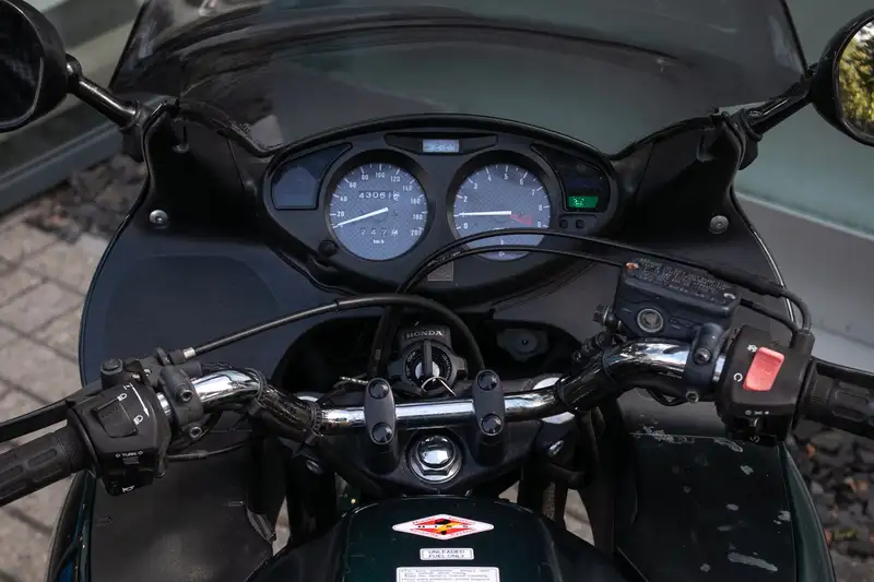 Honda NT 650 - foto 6