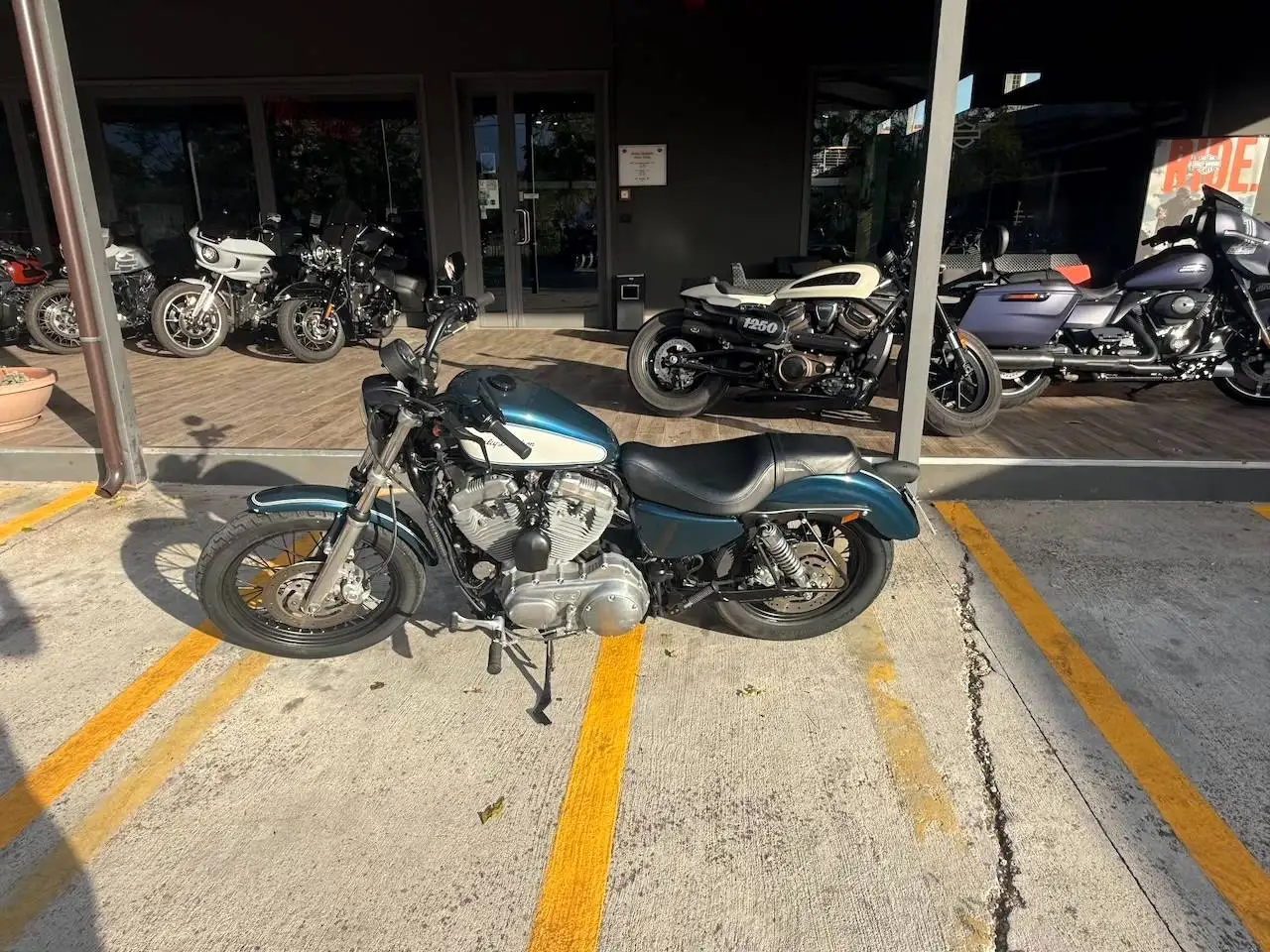 Harley-Davidson Sportster 883