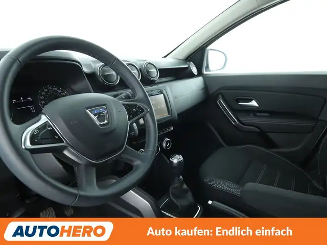 Dacia Duster view 11