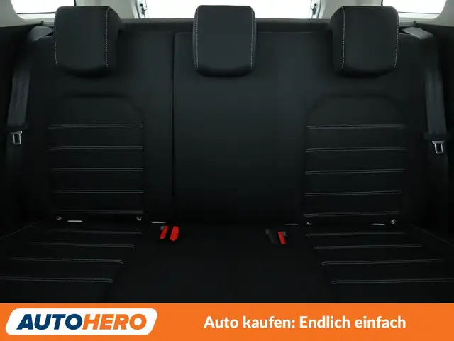 Dacia Duster view 15