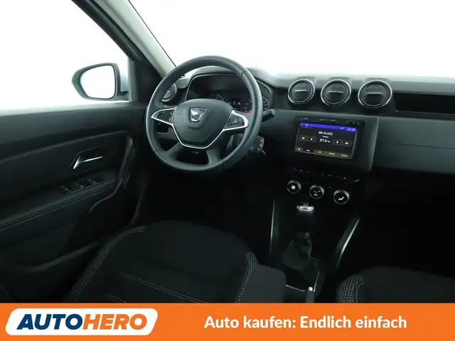 Dacia Duster view 13