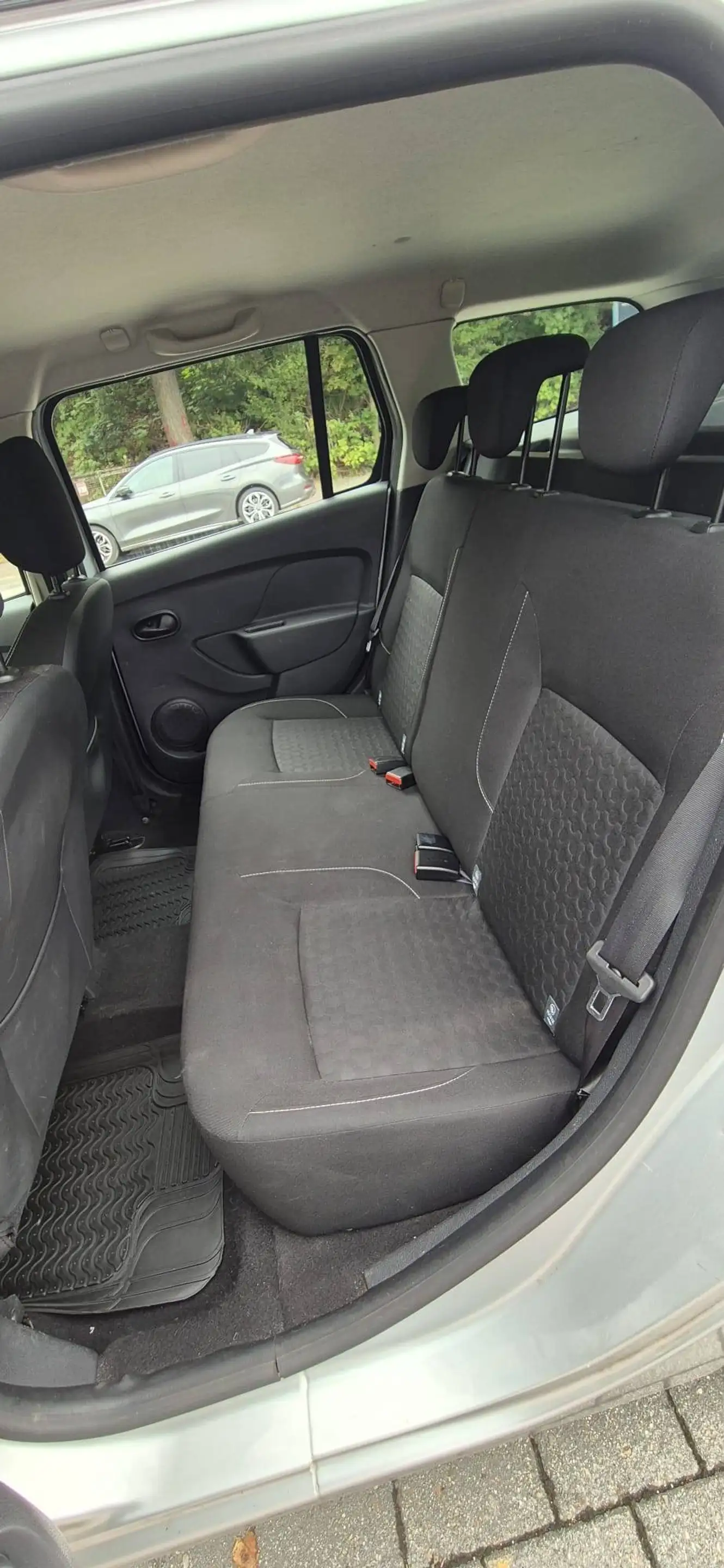 Dacia Logan Prestige — photo 12