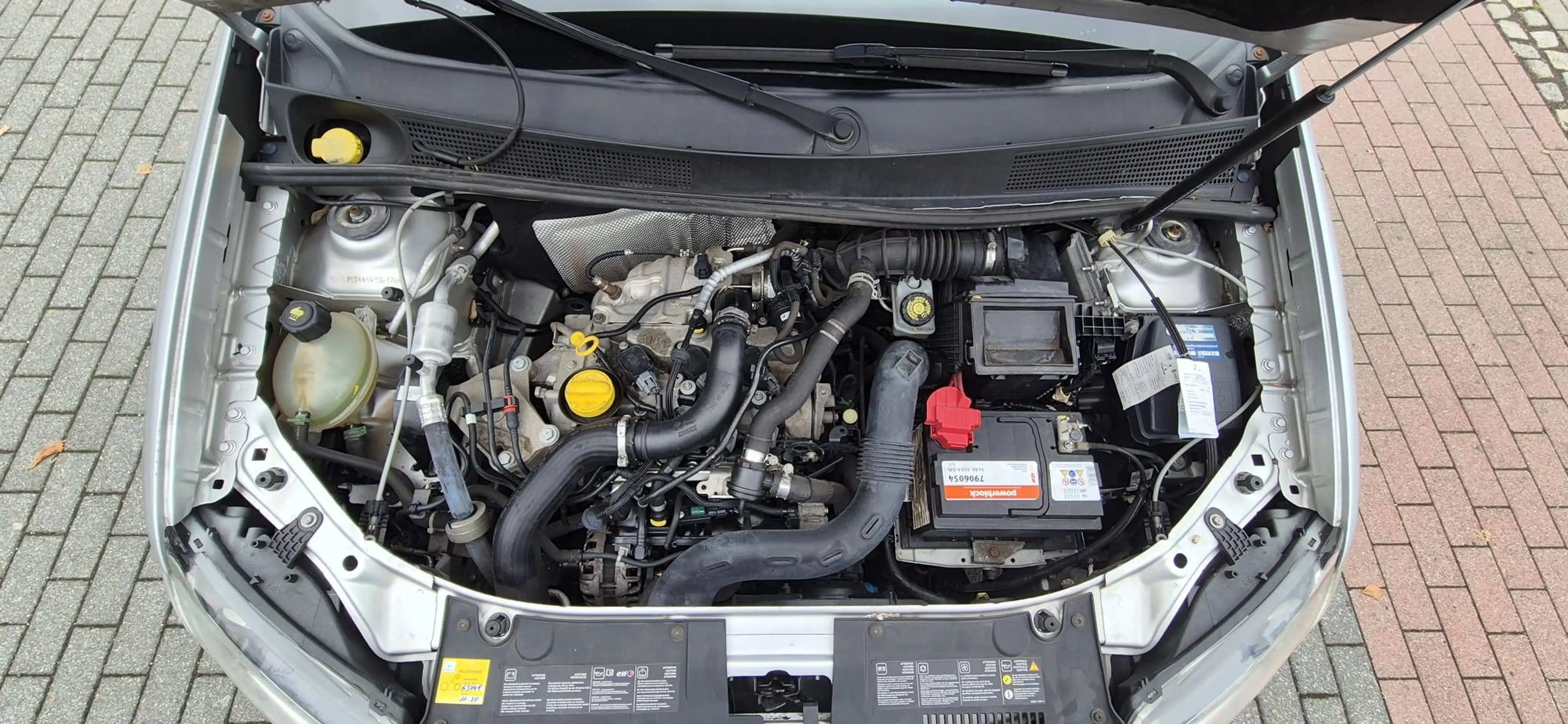Dacia Logan Prestige — photo 11