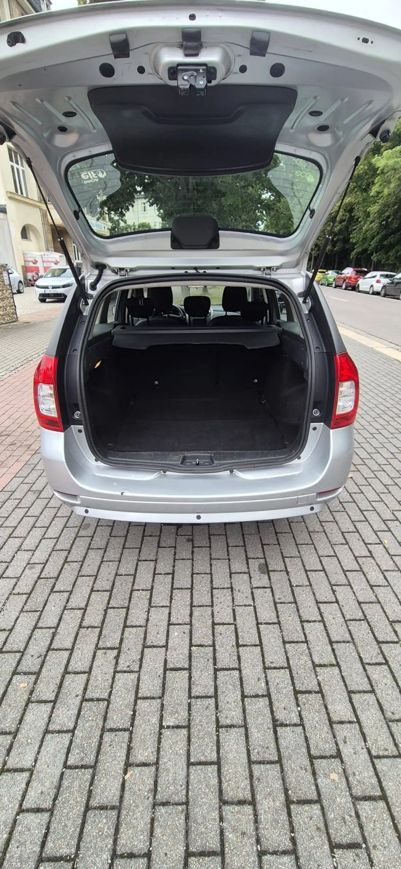 Dacia Logan Prestige — photo 16