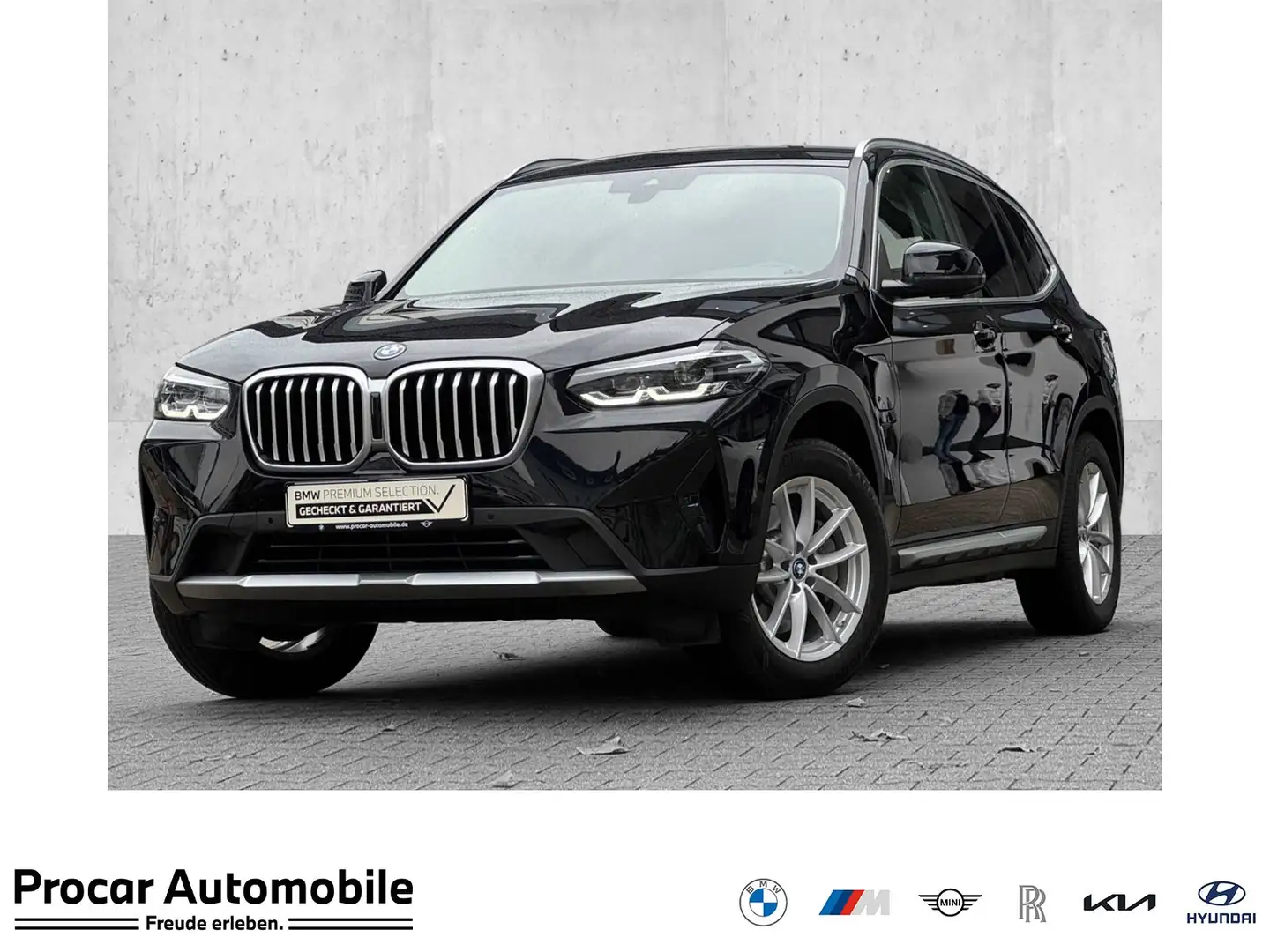 BMW X3 xDrive30e LED DA PA RFK AHK DAB Shz Nero - 1