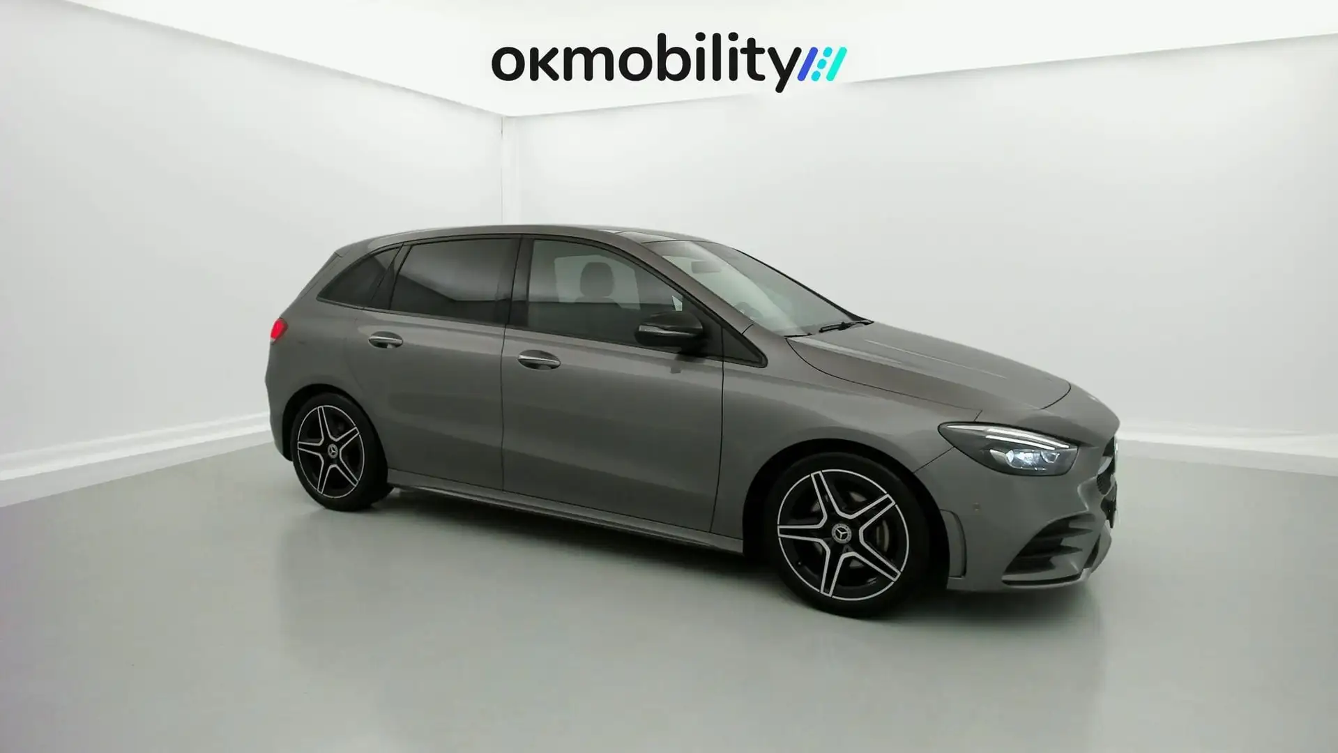 Mercedes-Benz B 200 200d Plateado - 2