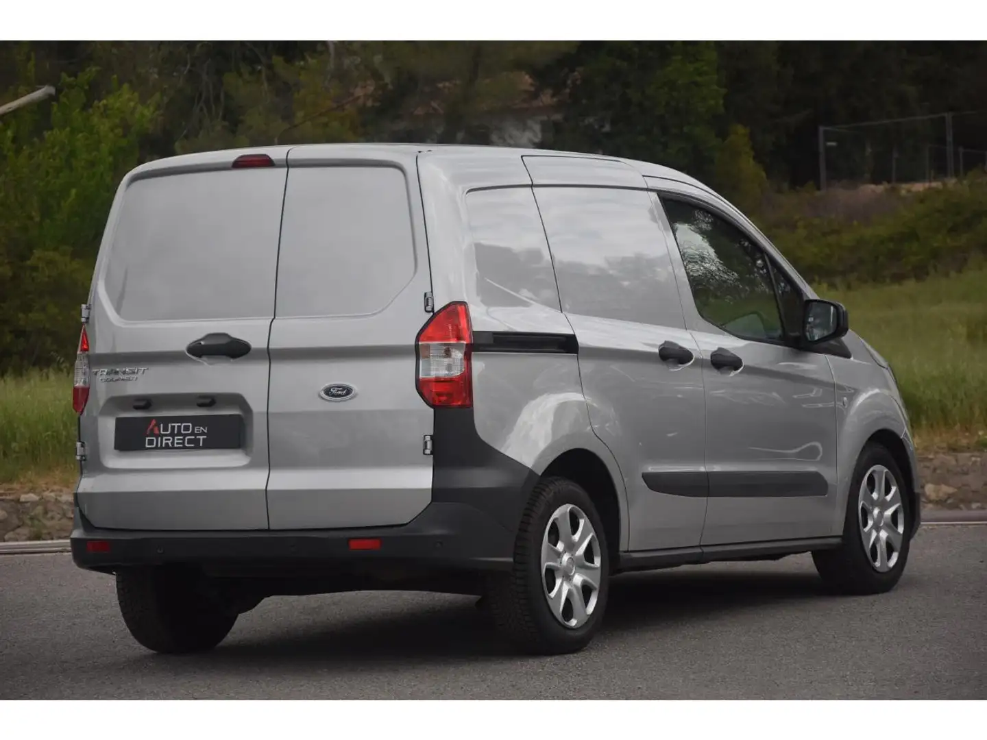 Ford Transit Courier Transit Courier 1.5 TD 100 S\u0026S TRANSIT COURIE Grey - 2