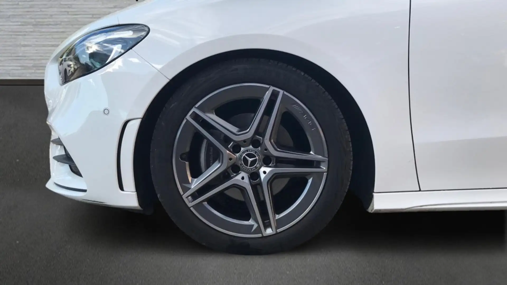 Mercedes-Benz B 200 d - 2