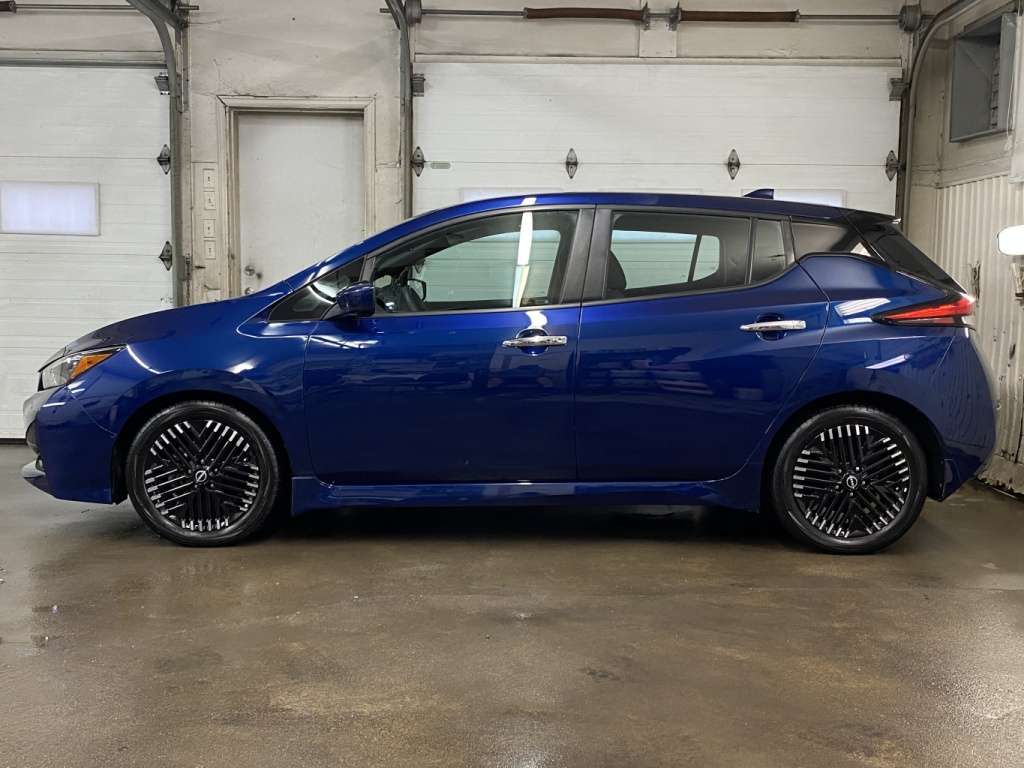 2023 Nissan Leaf Hatchback