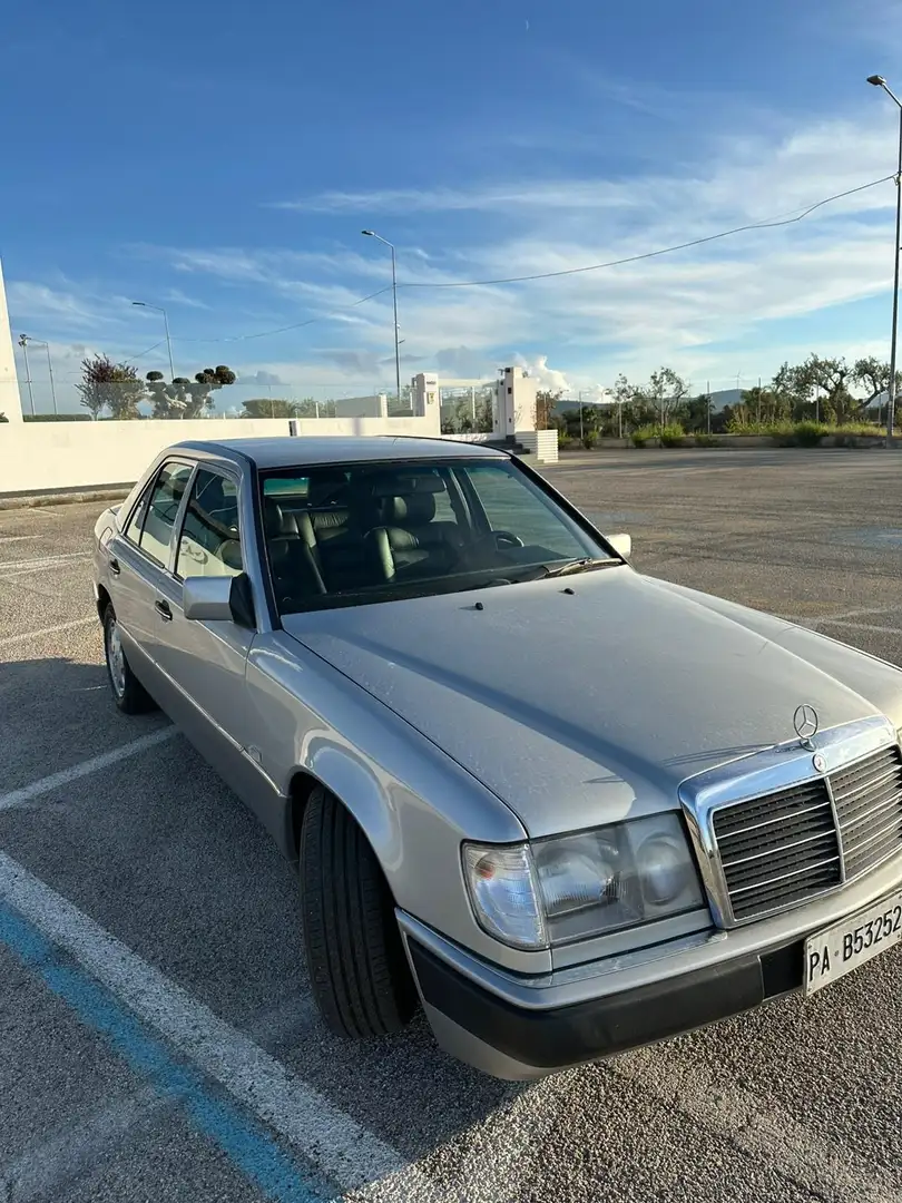 Mercedes-Benz E 200 16v - 1