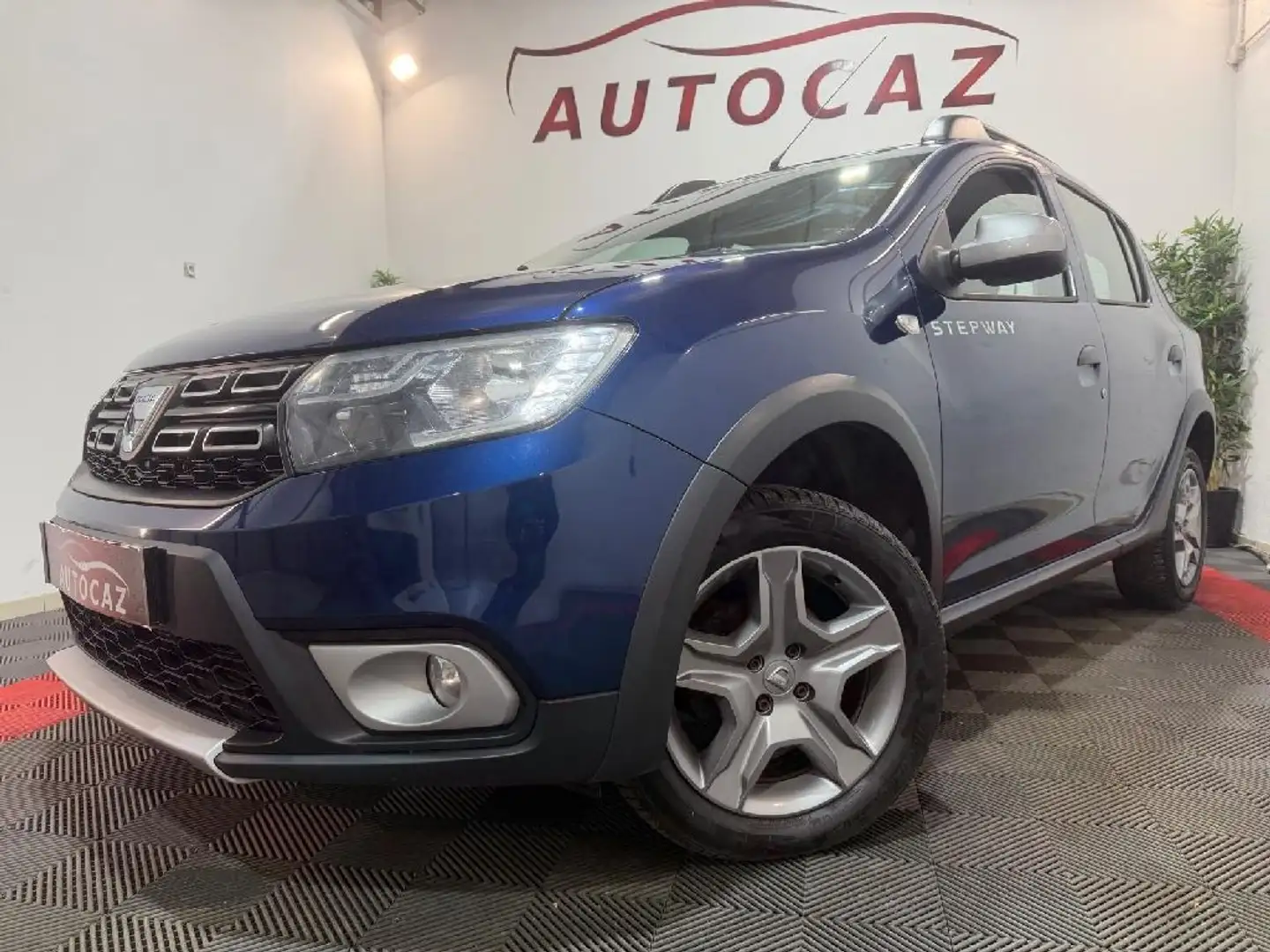 Dacia Sandero dCi 90 Stepway *PREMIERE MAIN Bleu - 2