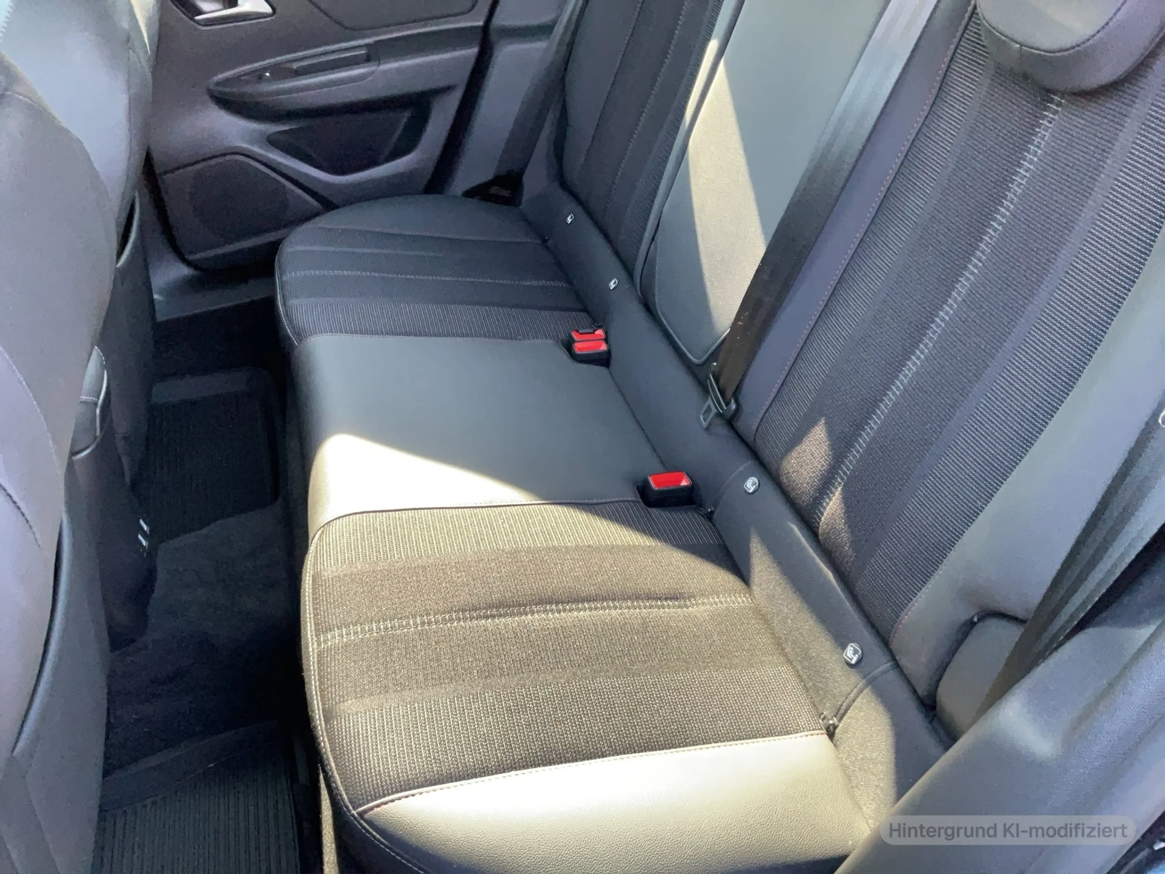 Opel Mokka e GS Line — photo 14