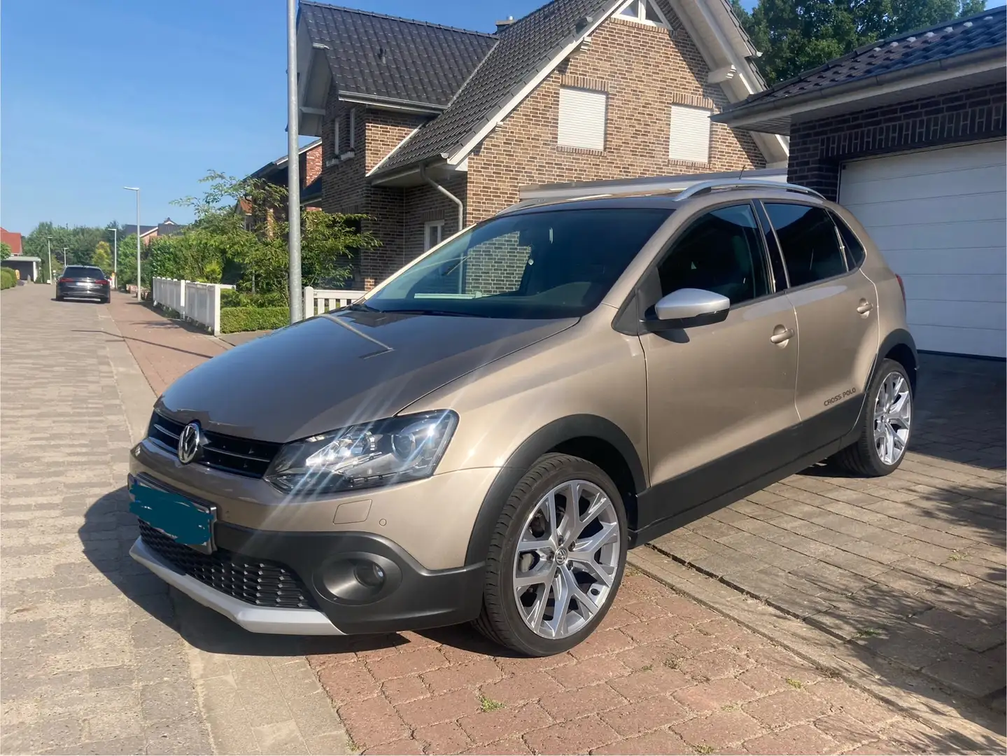Volkswagen Polo Cross Polo 1.2 TSI (Blue Motion Technology) DSG Cross Po Beige - 1
