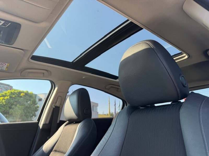 Honda HR-V 1,5 i-VTEC Executive — photo 4