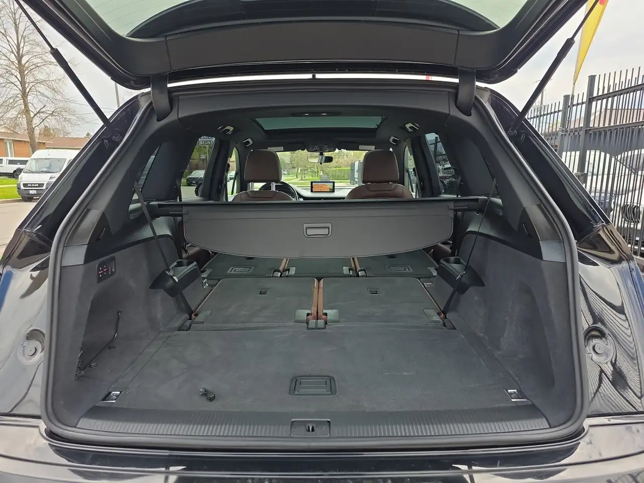 Audi Q7 снимка Audi Q7