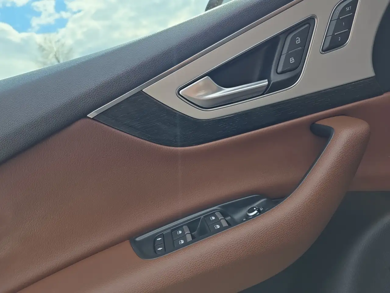 Audi Q7 снимка Audi Q7